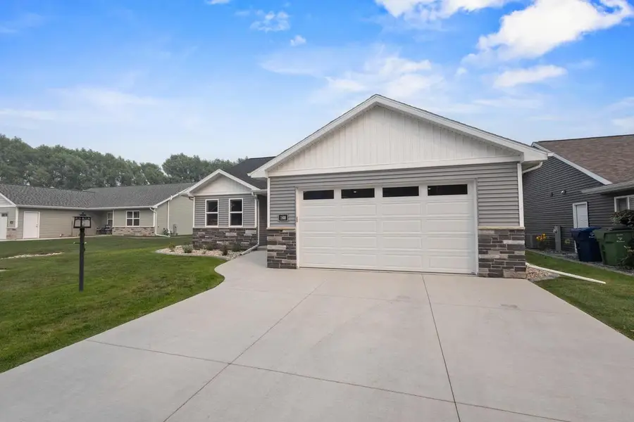 160 GOLF COURSE DRIVE, Wrightstown, WI 54180 - #3