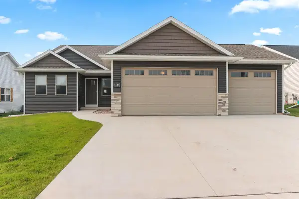 1626 VALOR PLACE, Neenah, WI 54956