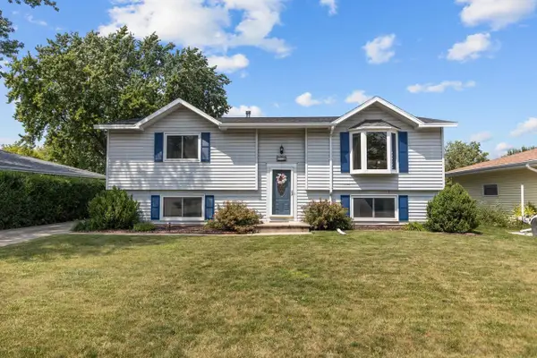 530 E MITCHELL AVENUE, Appleton, WI 54915