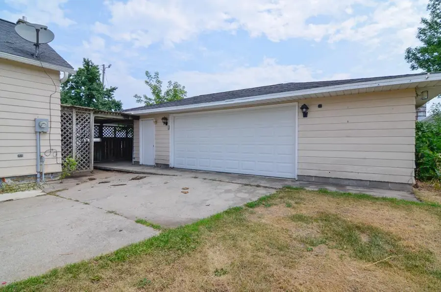 238 MICHIGAN AVENUE, Oconto, WI 54153 - #3