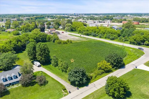 FOX MEADOWS LANE, Kaukauna, WI 54130