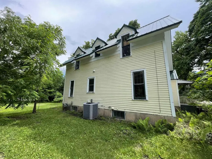 52 N MAIN STREET, Clintonville, WI 54929 - #3