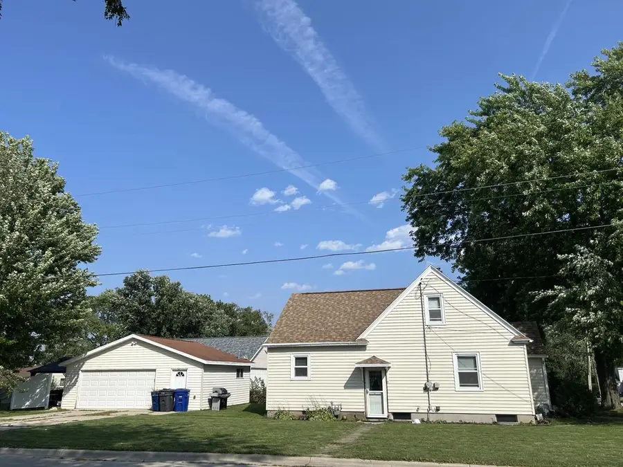 143 DAUPHIN STREET, Green Bay, WI 54301 - #2