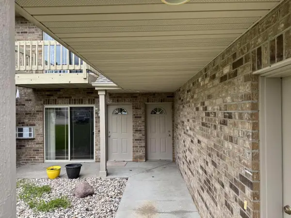 3321 N CASALOMA DRIVE  #65, Appleton, WI 54913
