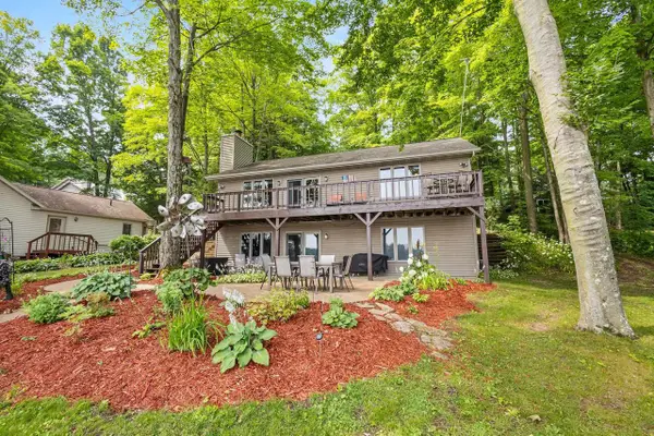 10180 RIDGE LANE, Pound, WI 54161