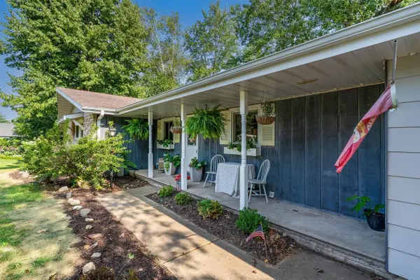 313 W HIGHLAND DRIVE, Oconto Falls, WI 54101