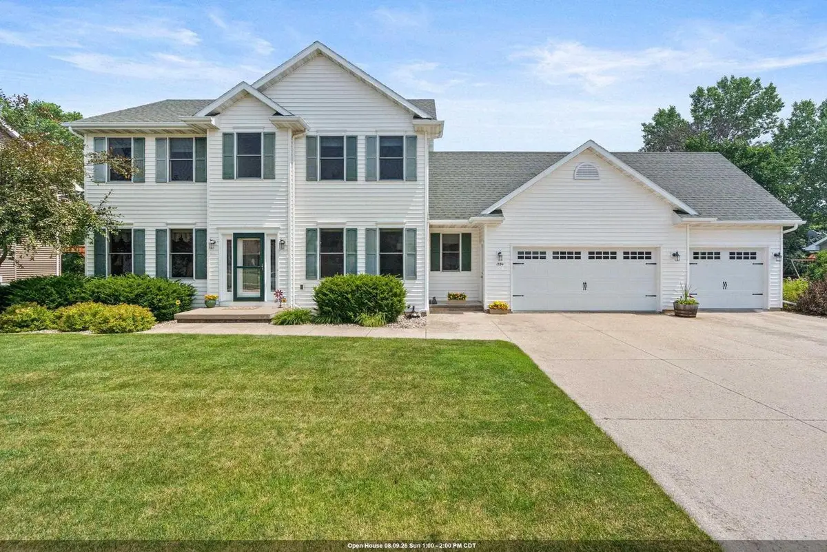 1594 LONE OAK DRIVE, Neenah, WI 54956 - #1