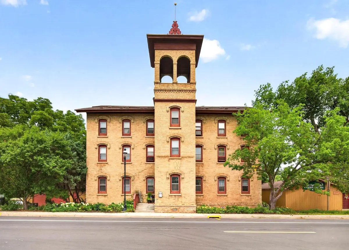 251 E MAIN STREET  #303, Omro, WI 54963 - #1