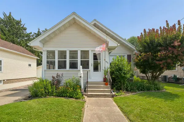 1320 N HARRIMAN STREET, Appleton, WI 54911