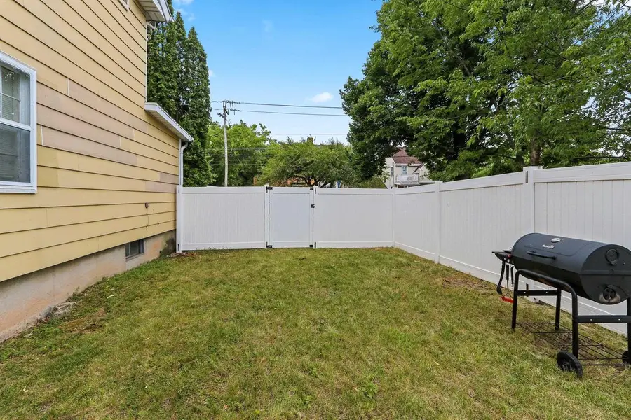 1011 STUART STREET, Green Bay, WI 54301 - #2