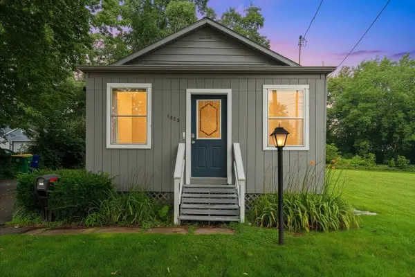 1023 N CHESTNUT AVENUE, Green Bay, WI 54303