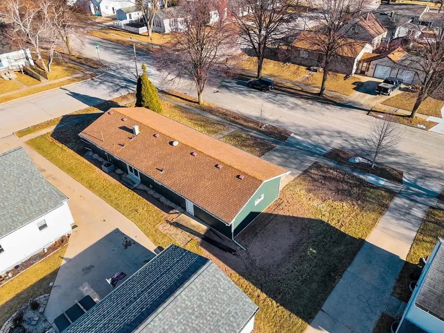 915 PARK STREET, Green Bay, WI 54303 - #2