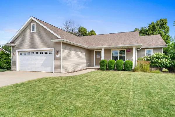 W7146 GLENFORD WAY, Greenville, WI 54942