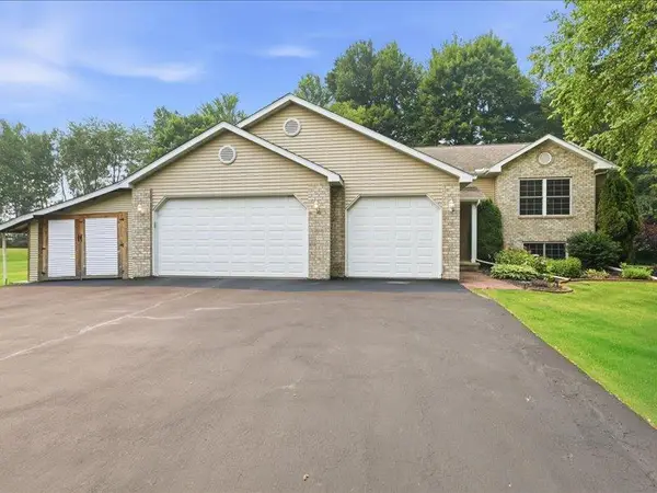 3225 S 26TH STREET, Manitowoc, WI 54220