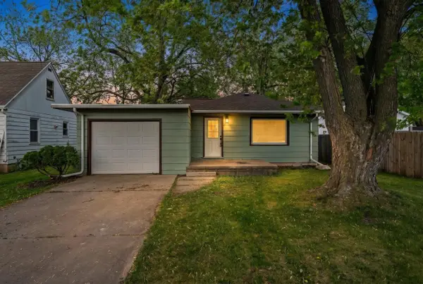 1322 BROAD STREET, Oshkosh, WI 54901