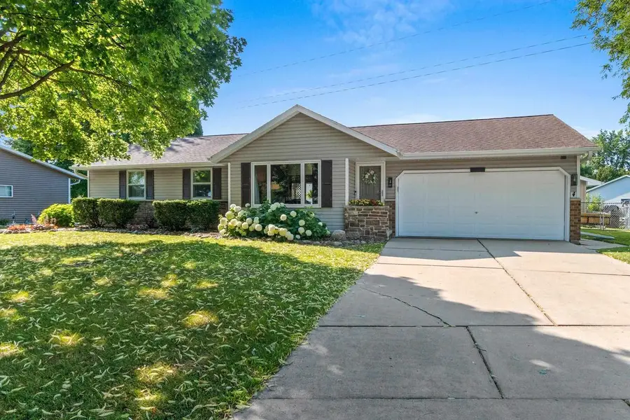 3008 GILBERT DRIVE, Green Bay, WI 54311 - #2