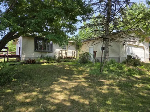 W3618 CHICAGO LANE, Redgranite, WI 54970