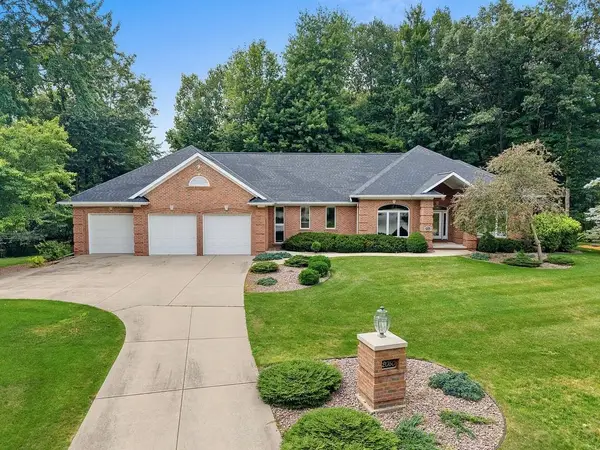2060 MUIRWOOD COURT, Green Bay, WI 54313