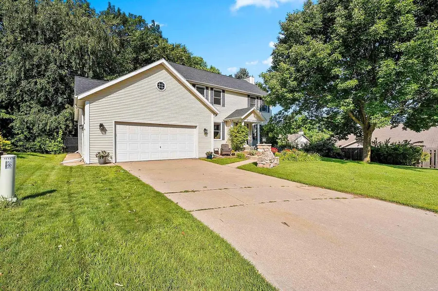 1015 MT BLANC COURT, Green Bay, WI 54311 - #2