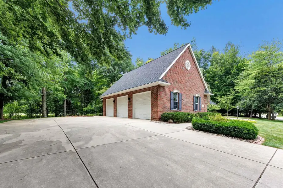 1071 THORNBERRY CREEK DRIVE, Hobart, WI 54155 - #2