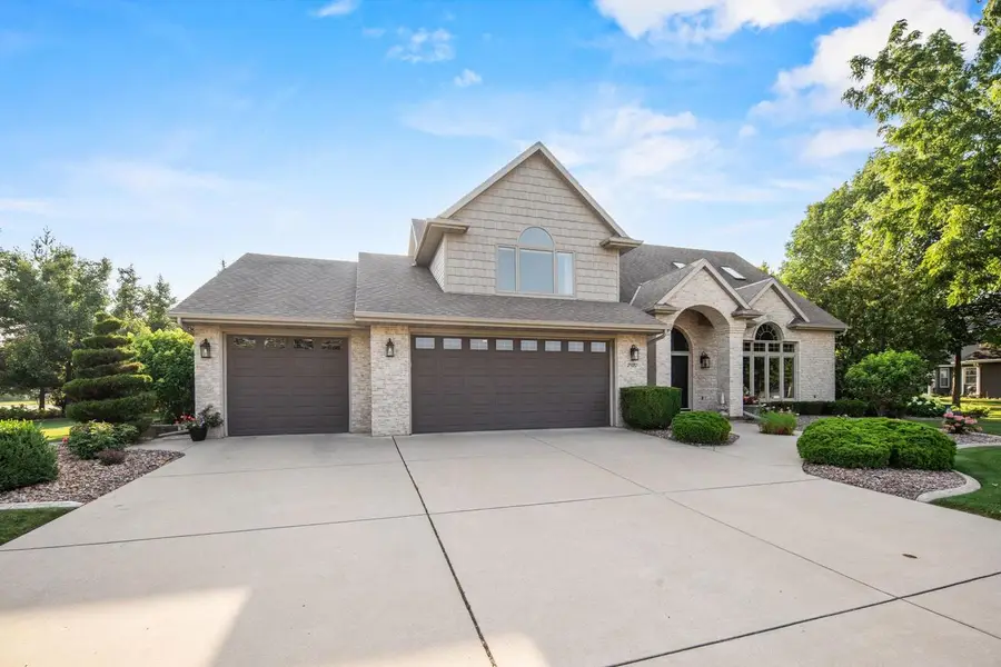 2920 CIRCLE OAKS LANE, Green Bay, WI 54313 - #2