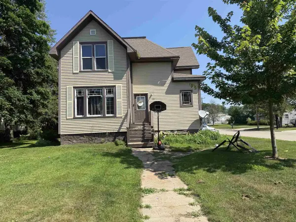 347 MADISON STREET, Oconto, WI 54153