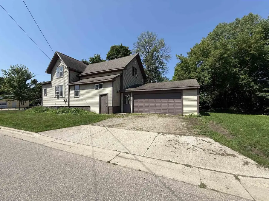 347 MADISON STREET, Oconto, WI 54153 - #3