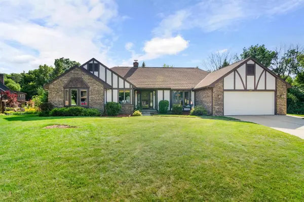 1421 HARBOR SPRINGS CIRCLE, Green Bay, WI 54311