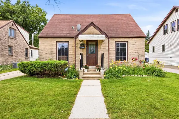 724 STATE STREET, Menasha, WI 54952