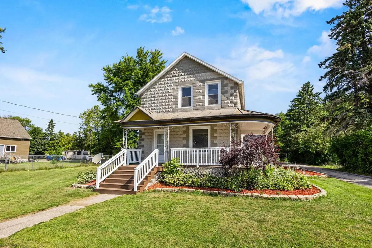 417 MADISON STREET, Oconto, WI 54153 - #1