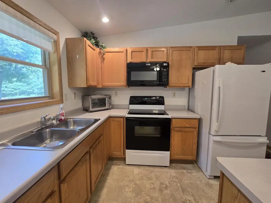 N4015 COUNTY ROAD EE, Redgranite, WI 54970 - #2