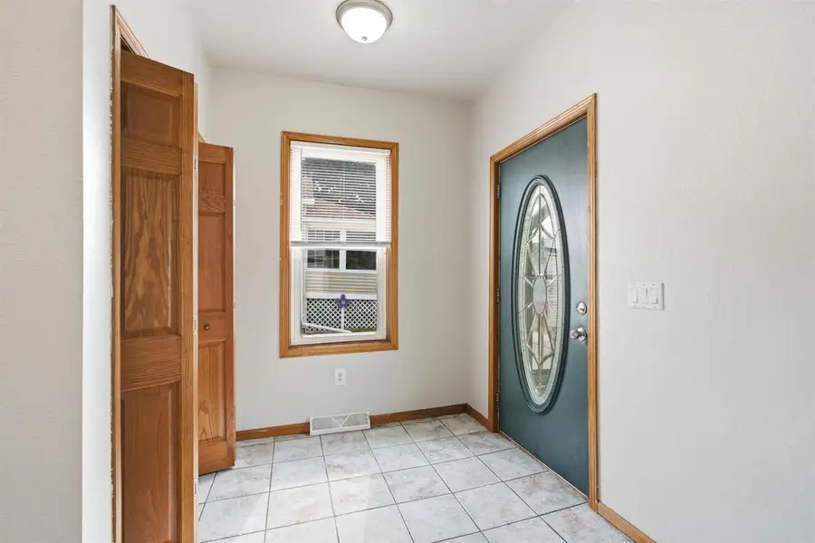 111 E FOLLET STREET, Fond Du Lac, WI 54935 - #2