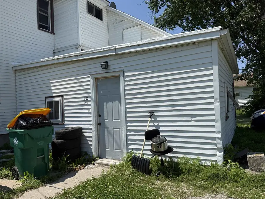 911 SMITH STREET, Green Bay, WI 54302 - #3