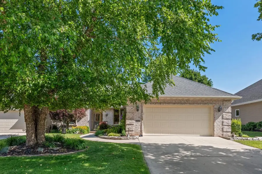 1048 CORONADO COURT, Oneida, WI 54155 - #2