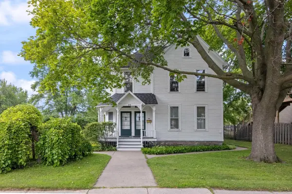 910 CHERRY STREET, Green Bay, WI 54301