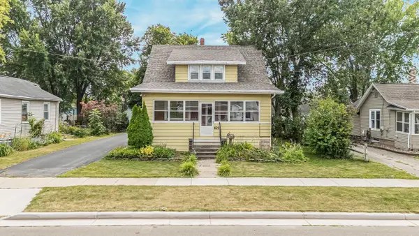 429 E COLUMBIAN AVENUE, Neenah, WI 54956