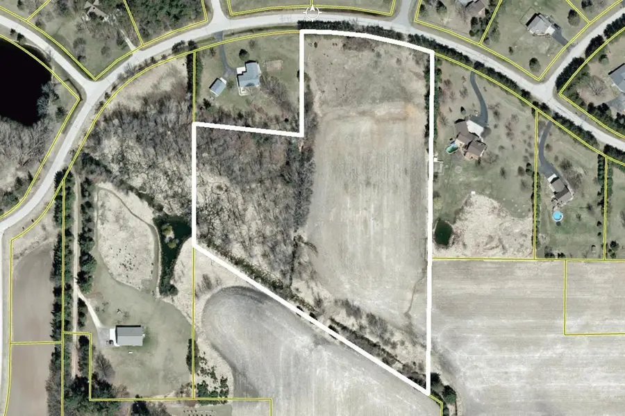 LYONS ROAD, New London, WI 54961 - #2