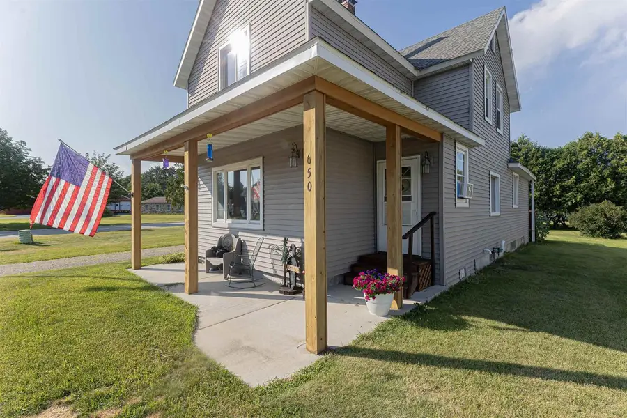 650 SCHABOW STREET, Gresham, WI 54128 - #3