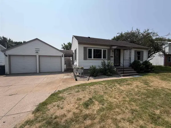 512 FAIRVIEW WAY, Shawano, WI 54166