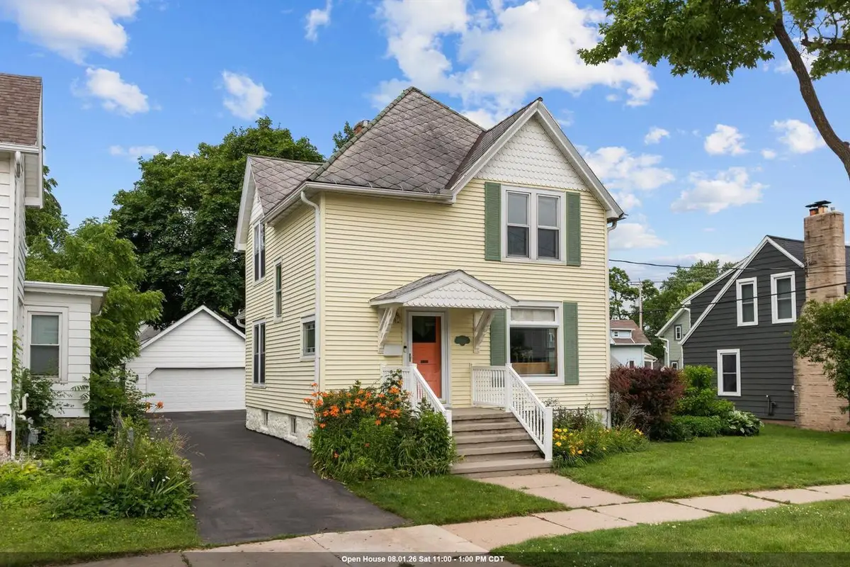 120 E COMMERCIAL STREET, Appleton, WI 54911 - #1