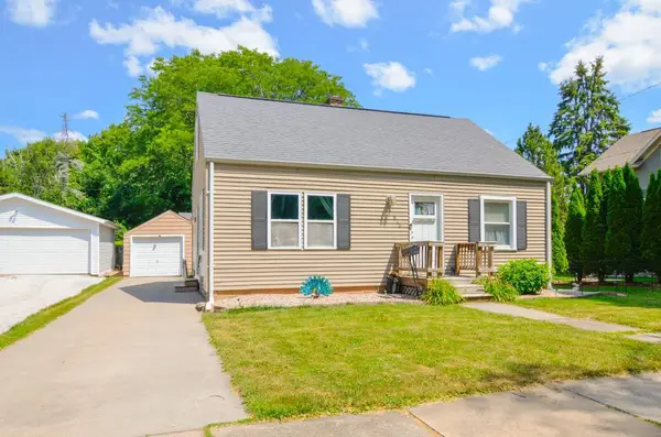 816 E HARRISON STREET, Appleton, WI 54915