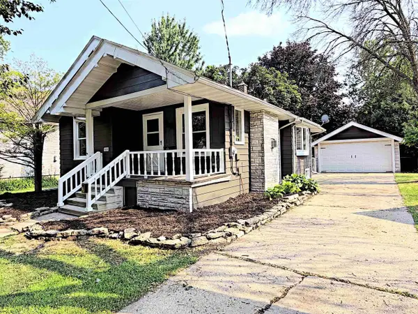 1415 W WASHINGTON STREET, Appleton, WI 54914