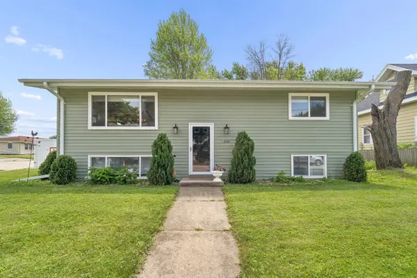 208 E BURDICK STREET, Black Creek, WI 54106