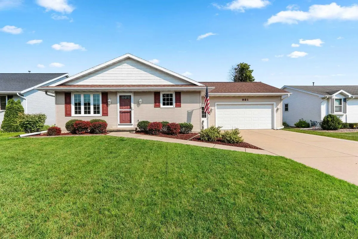 931 GERARD DRIVE, Green Bay, WI 54302 - #1