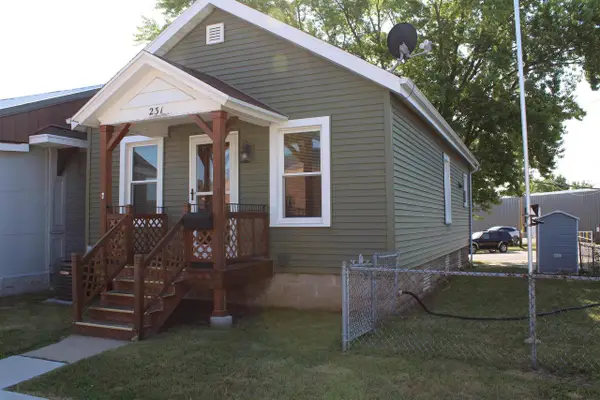 231 S MILITARY ROAD, Fond Du Lac, WI 54935