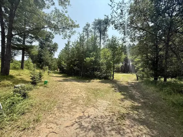 W5923 STATE HWY 180, Wausaukee, WI 54177