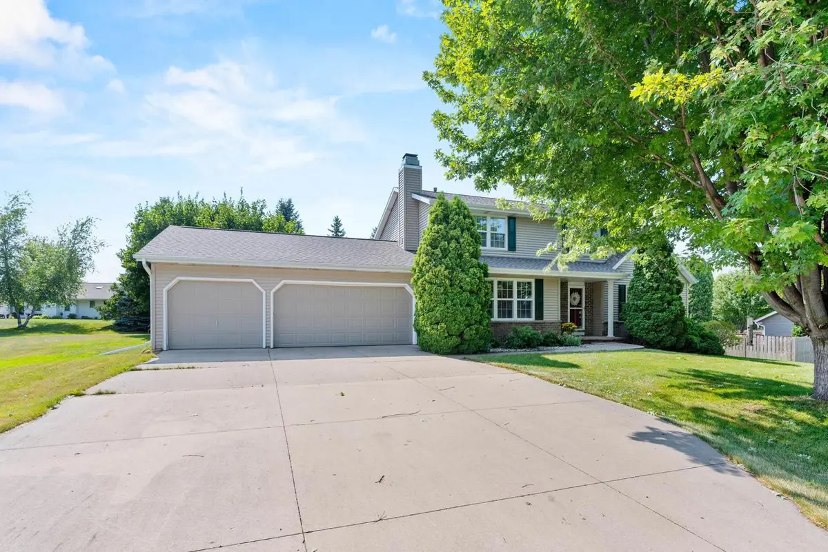 N1357 TUCKAWAY COURT, Greenville, WI 54942 - #1