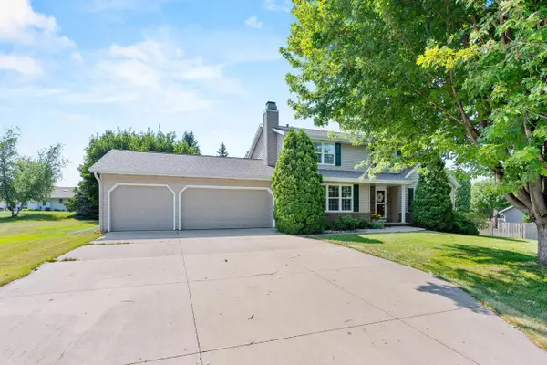 N1357 TUCKAWAY COURT, Greenville, WI 54942