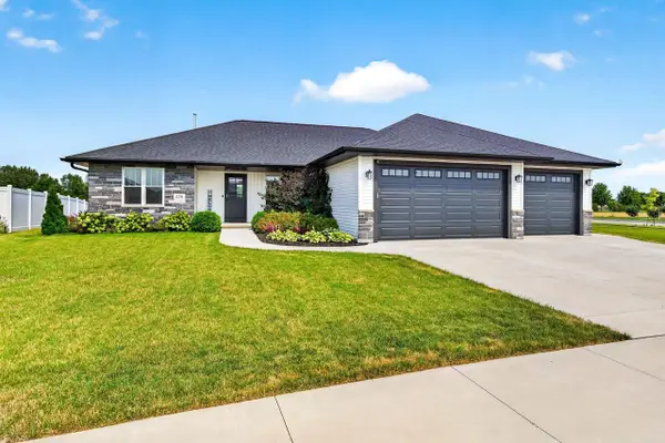 578 PAULS PLACE, Oshkosh, WI 54904