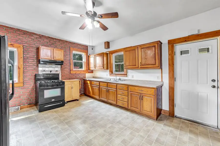 520 S UNION STREET, Shawano, WI 54166 - #3
